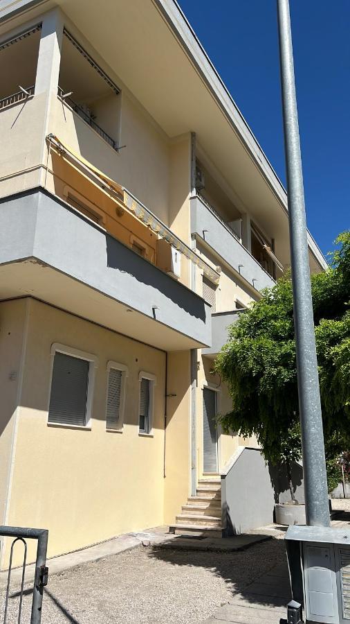 Appartamento di design a 30 metri dal mare Alba Adriatica Esterno foto